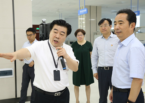 市長(cháng)李明遠蒞臨公司調研現代產(chǎn)業(yè)發(fā)展情況
